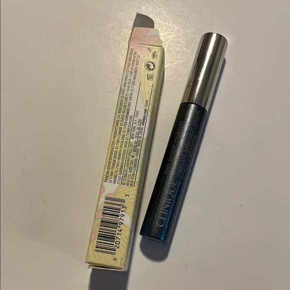 Clinique Lash Power Mascara - Dark Chocolate - Picture 2 of 5